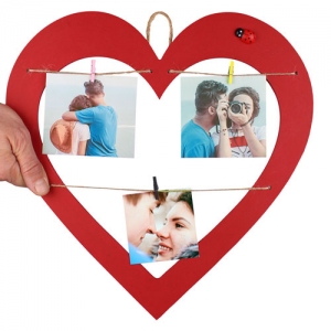  - İpli Mandallı Ahşap Kırmızı Kalp Çerçeve 35x36 cm (1)